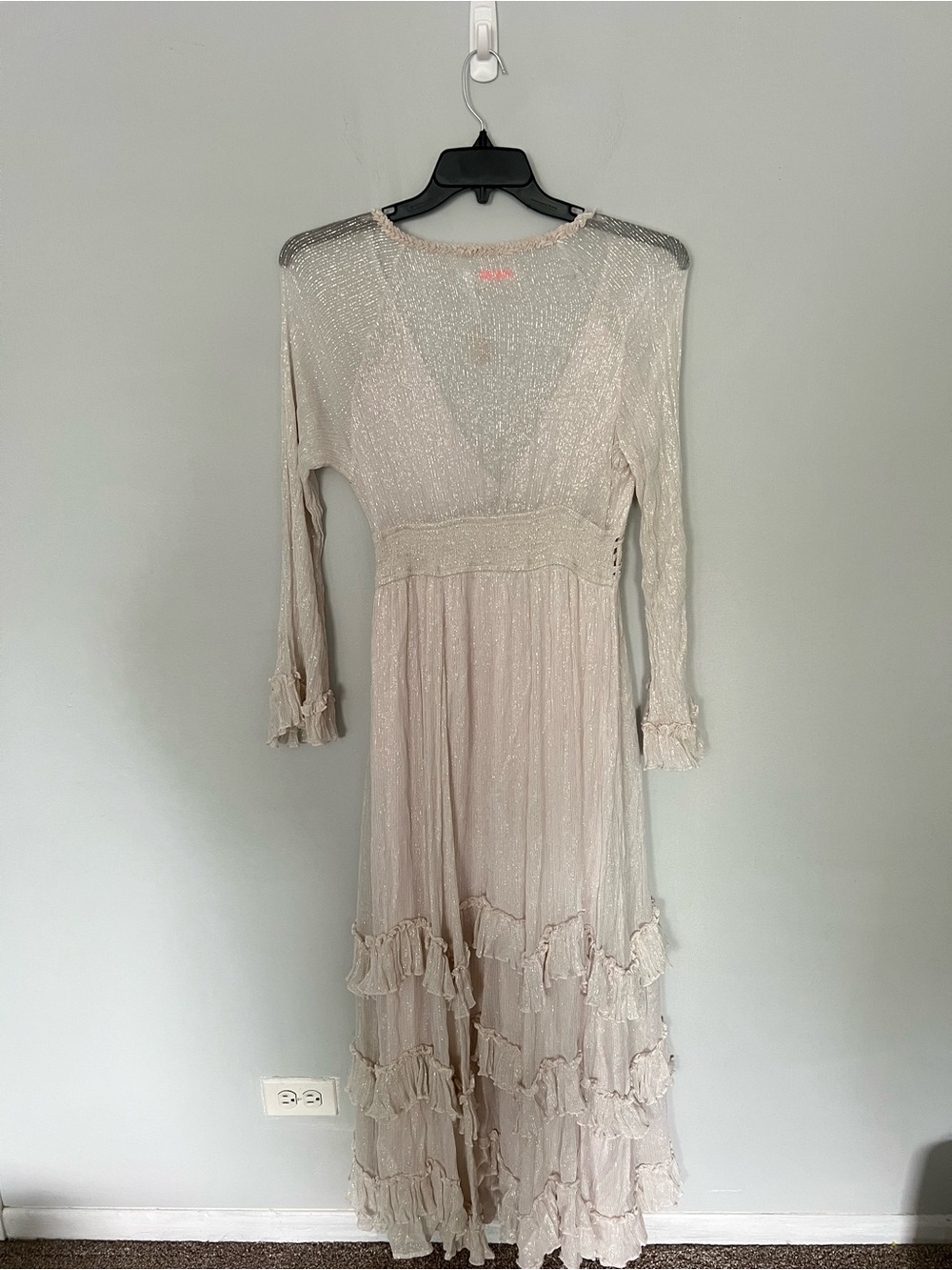 Free People Seraphina Metallic Ruffles
Lattice Cutouts Maxi Dress size S $350 - Picture 8 of 12